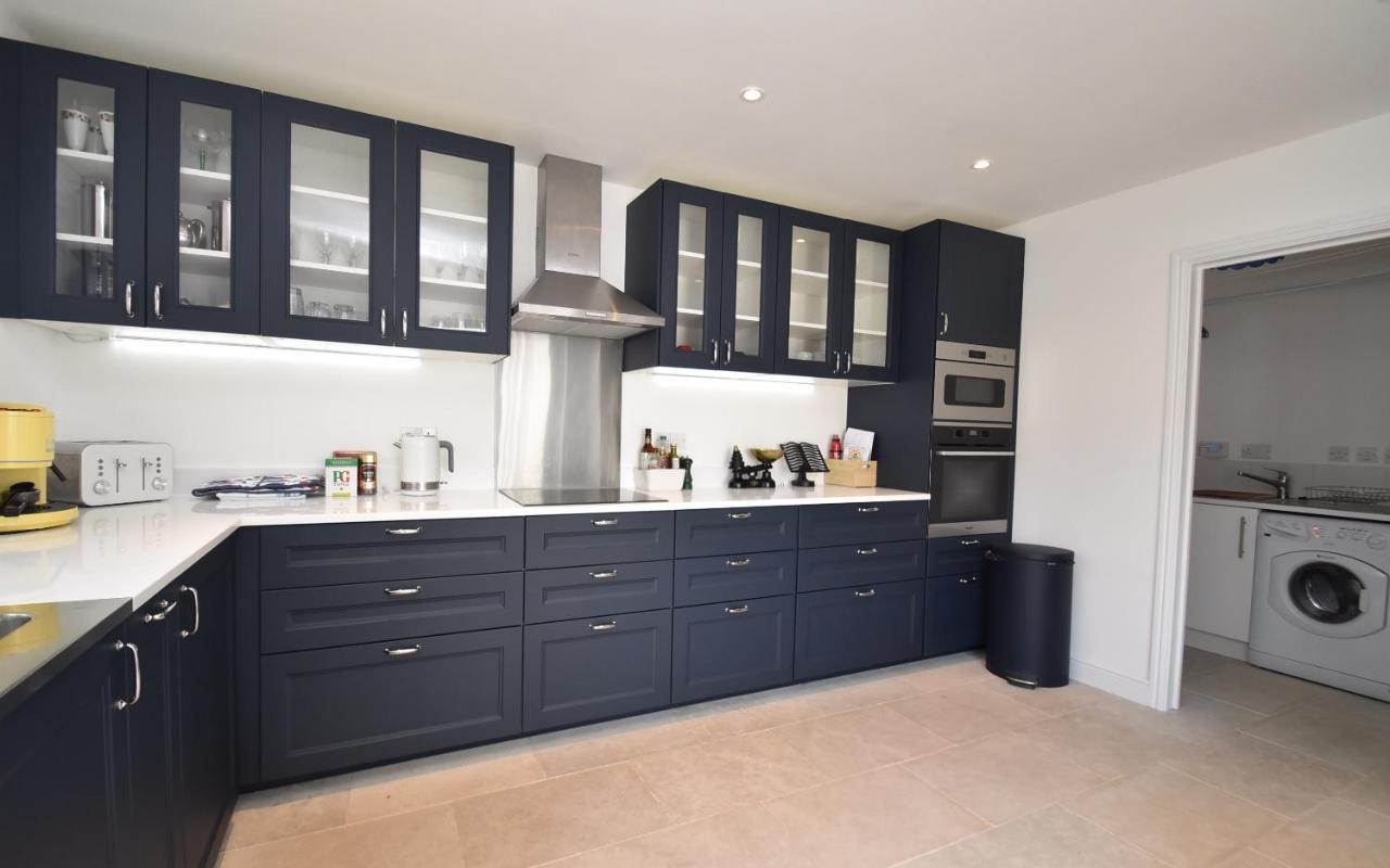 Strand House Camber Екстериор снимка