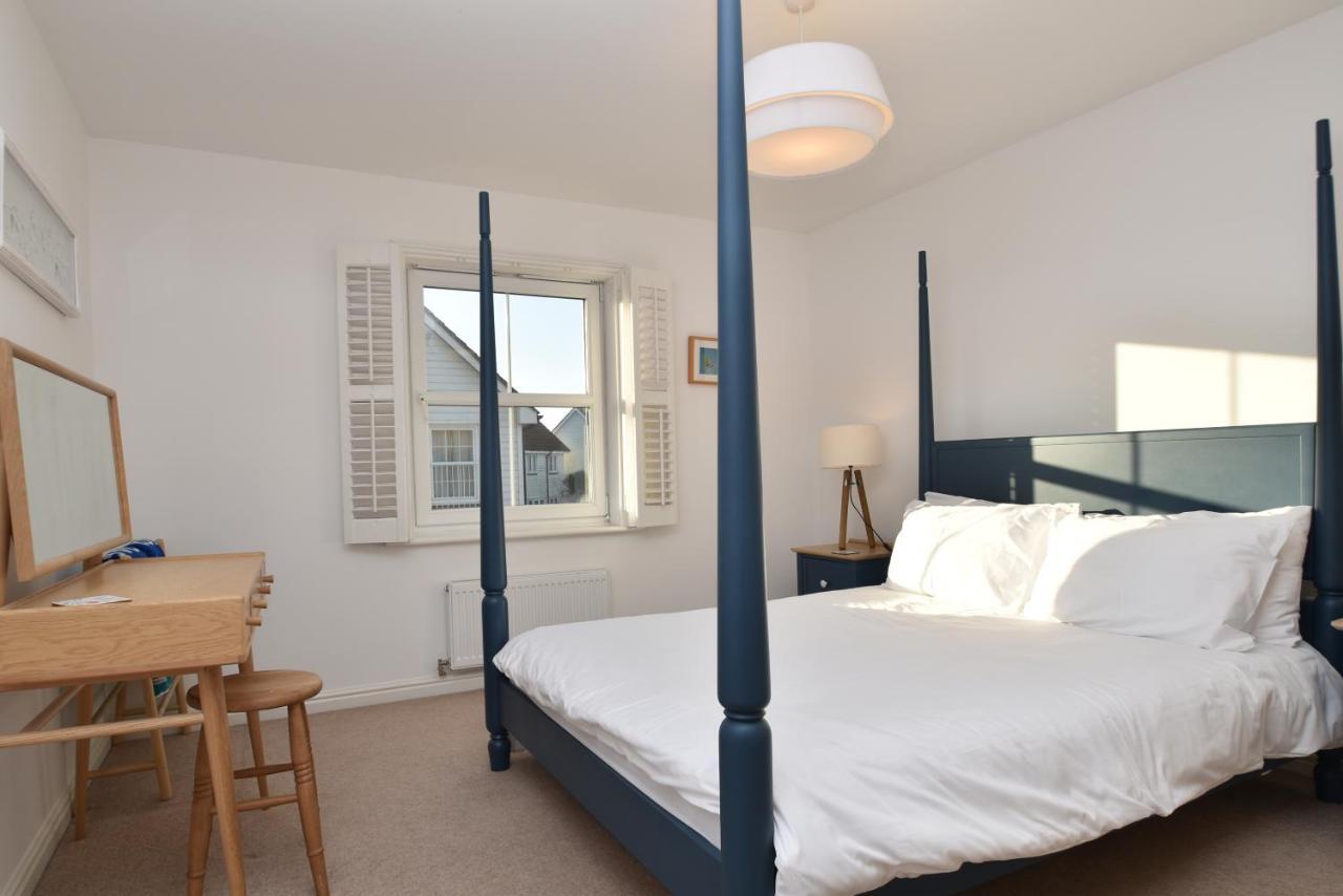 Strand House Camber Екстериор снимка