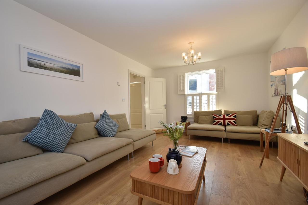 Strand House Camber Екстериор снимка